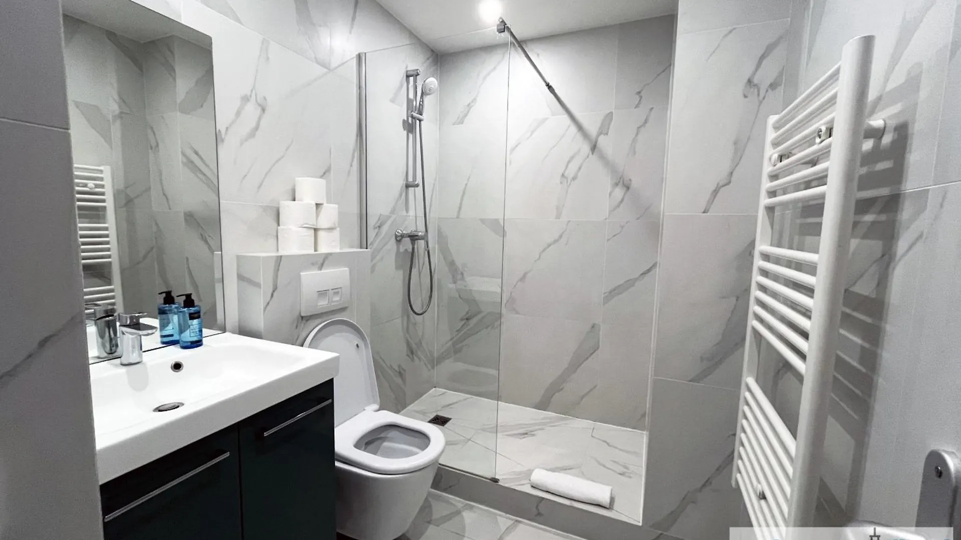 Apartment Urban Flat 99 - Spacious 6 Bdr In *