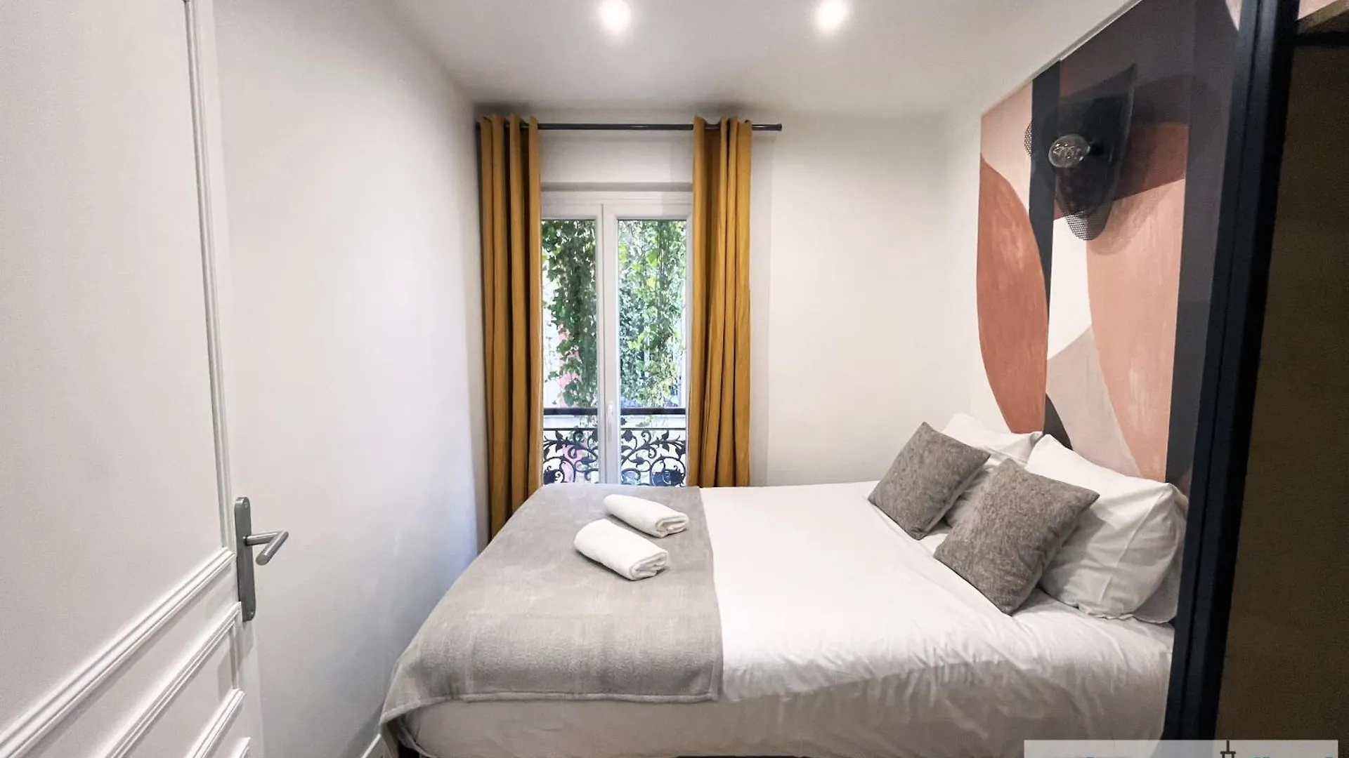 Urban Flat 99 - Spacious 6 Bdr In Paris