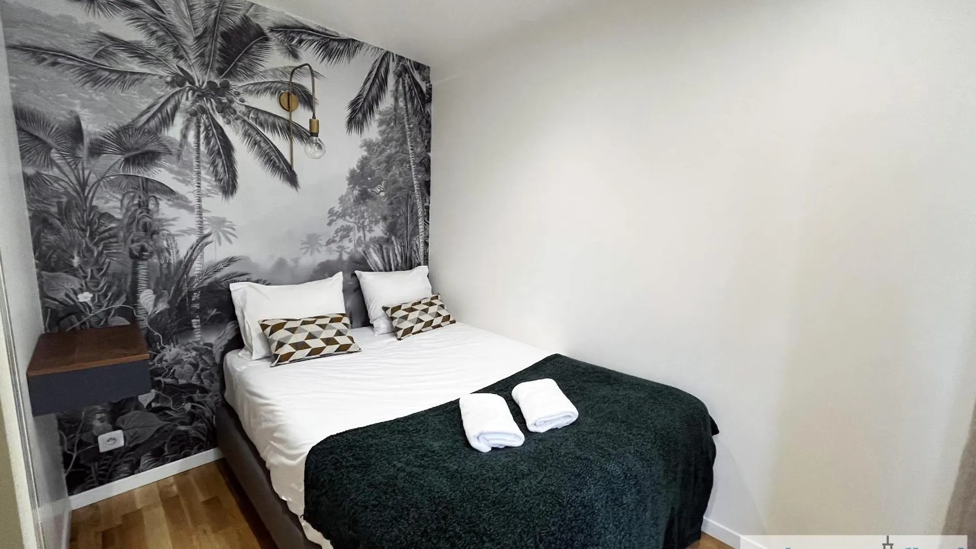 Urban Flat 99 - Spacious 6 Bdr In Apartment